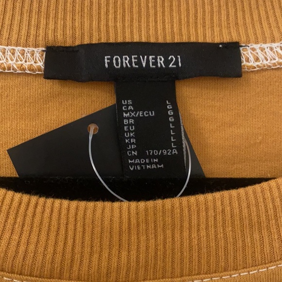 Crewneck - Picture 2 of 4
